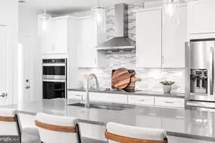 5800 Moonstone Wy, Haymarket, VA 20169 - Photo 3