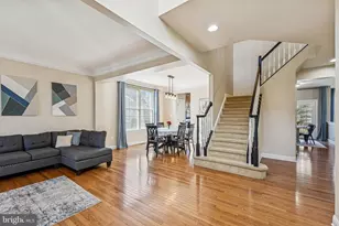 5793 Waterloo Bridge Cir, Haymarket, VA 20169 - Photo 5