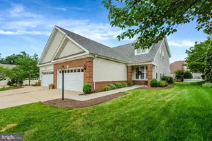 13986 Chelmsford Dr, Gainesville, VA 20155 - Photo 1