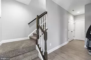 6910 Stanwick Square, Gainesville, VA 20155 - Photo 27