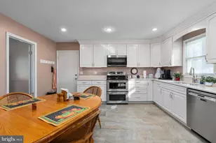 15993 Cove Ln, Dumfries, VA 22025 - Photo 3