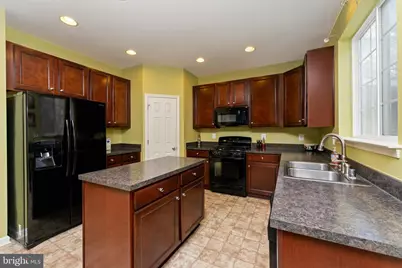 4072 Presidential Hill Loop, Dumfries, VA 22025 - Photo 9