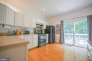 15544 Three Otters Pl, Manassas, VA 20112 - Photo 9