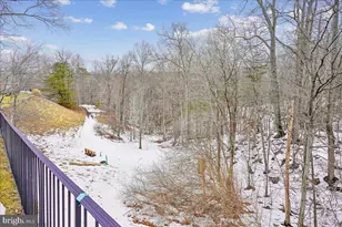 12241 Farmberry Ct, Woodbridge, VA 22192 - Photo 9