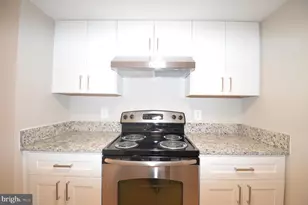 12318 Cinnamon St, Woodbridge, VA 22192 - Photo 11