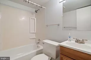 15343 Inlet Pl, Dumfries, VA 22025 - Photo 11