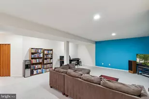 14804 Cartagena Dr, Gainesville, VA 20155 - Photo 31