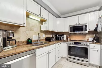 5289 Sudberry Lane, Woodbridge, VA 22193 - Photo 11