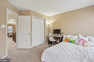 6804 Bryson Cir, Haymarket, VA 20169 - Photo 17