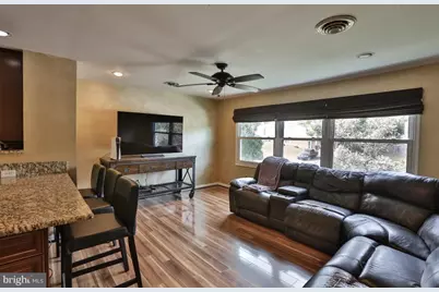 1521 Indiana Avenue, Woodbridge, VA 22191 - Photo 3