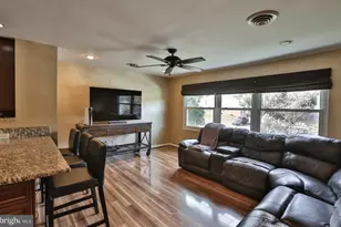 1521 Indiana Ave, Woodbridge, VA 22191 - Photo 3