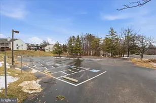 12161 Chaucer Ln, Woodbridge, VA 22192 - Photo 27