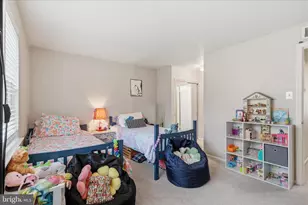 12161 Chaucer Ln, Woodbridge, VA 22192 - Photo 17