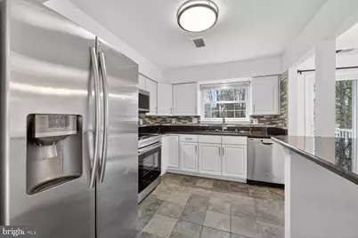 2885 Burgundy Place, Woodbridge, VA 22192 - Photo 13