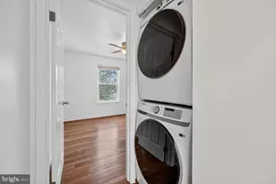 2885 Burgundy Pl, Woodbridge, VA 22192 - Photo 15