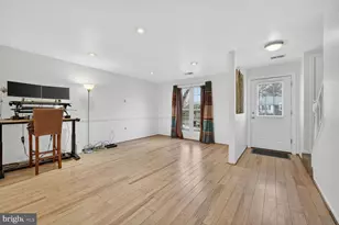 2885 Burgundy Pl, Woodbridge, VA 22192 - Photo 7