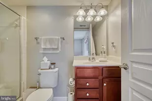 8217 Heritage Crossing Ct, Manassas, VA 20109 - Photo 9