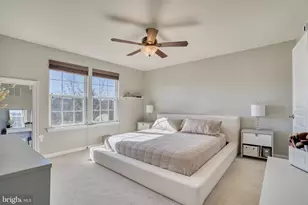 8217 Heritage Crossing Ct, Manassas, VA 20109 - Photo 25