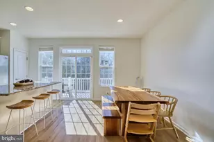 8217 Heritage Crossing Ct, Manassas, VA 20109 - Photo 13