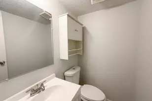 13524 Bentley Cir, Woodbridge, VA 22192 - Photo 11