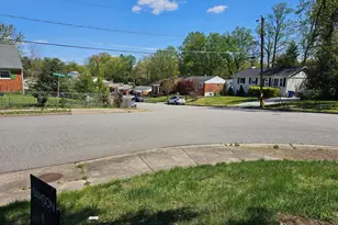 14236 Caroline St, Woodbridge, VA 22191 - Photo 3