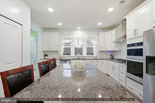 6594 Petunia Ter, Haymarket, VA 20169 - Photo 13