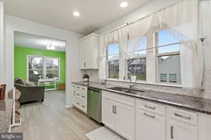 6594 Petunia Ter, Haymarket, VA 20169 - Photo 17