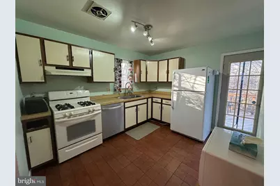 5372 Seneca Court, Woodbridge, VA 22193 - Photo 3