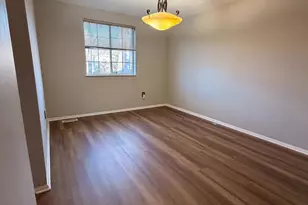 13508 Bentley Cir, Woodbridge, VA 22192 - Photo 5