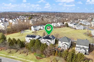 14213 Sharpshinned Dr, Gainesville, VA 20155 - Photo 47