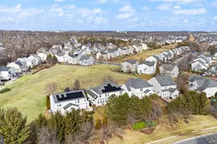 14213 Sharpshinned Dr, Gainesville, VA 20155 - Photo 49