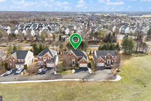 14213 Sharpshinned Dr, Gainesville, VA 20155 - Photo 45