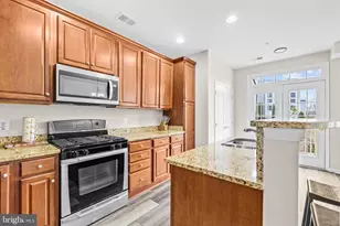 14492 Village High Street, Gainesville, VA 20155 - Photo 13