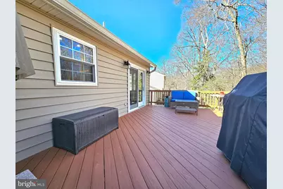 11930 Cotton Mill Drive, Woodbridge, VA 22192 - Photo 15