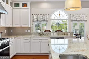 14228 Snickersville Dr, Gainesville, VA 20155 - Photo 13