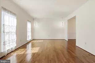 13201 Mountain Ash Ct, Woodbridge, VA 22192 - Photo 11