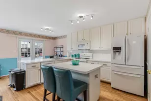 3996 Bali Ct, Woodbridge, VA 22192 - Photo 13