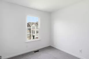 16800 Miranda Ln, Woodbridge, VA 22191 - Photo 23