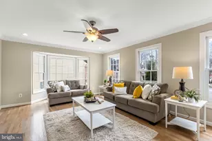 16657 Purcival Ct, Dumfries, VA 22025 - Photo 7