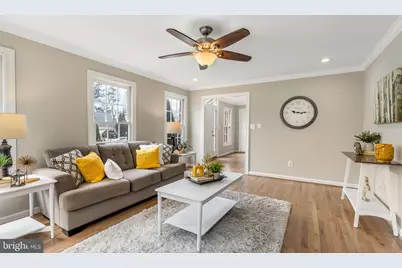 16657 Purcival Court, Dumfries, VA 22025 - Photo 9