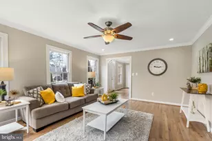 16657 Purcival Ct, Dumfries, VA 22025 - Photo 9