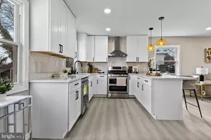 13914 Mathews Dr, Woodbridge, VA 22191 - Photo 5