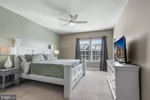 8762 Elsing Green Dr, Manassas, VA 20112 - Photo 19