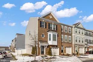 8762 Elsing Green Dr, Manassas, VA 20112 - Photo 3