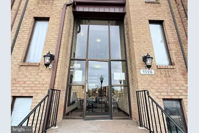 7598 Gales Court #102, Manassas, VA 20109 - Photo 3