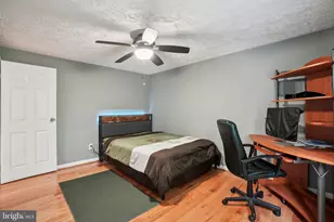 16041 Macedonia Dr, Woodbridge, VA 22191 - Photo 27