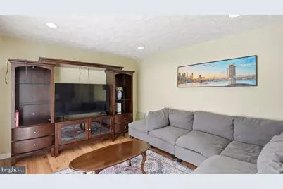 16041 Macedonia Drive, Woodbridge, VA 22191 - Photo 15