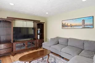 16041 Macedonia Dr, Woodbridge, VA 22191 - Photo 15