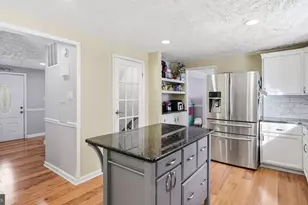 16041 Macedonia Dr, Woodbridge, VA 22191 - Photo 7