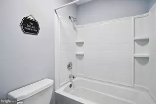 2421 Kilpatrick Pl, Dumfries, VA 22026 - Photo 17